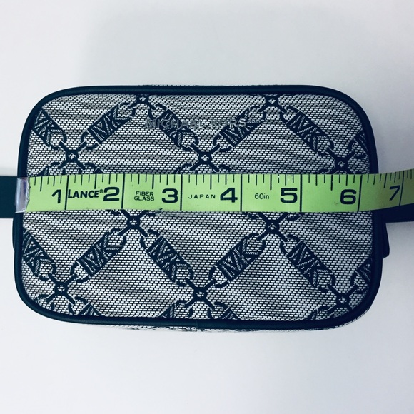NWT Michael Kors Belt Bag - Picture 13 of 16